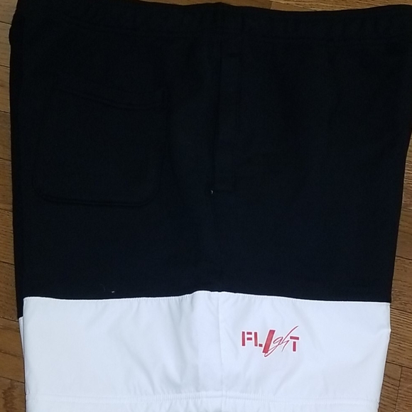 Mens Jordan Shorts - Picture 3 of 5